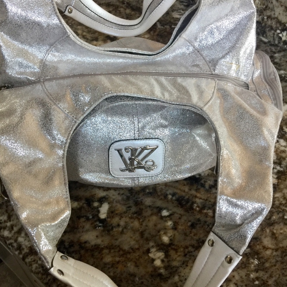 Silver sparkly hand bag